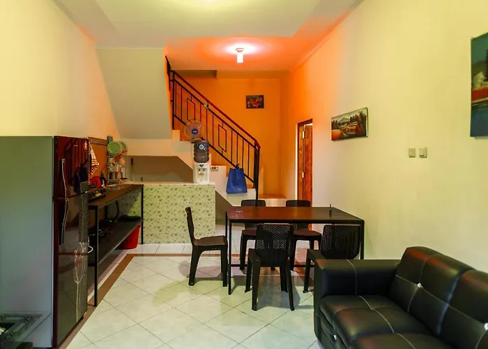 Ilyas House ゲストハウス ジンバラン