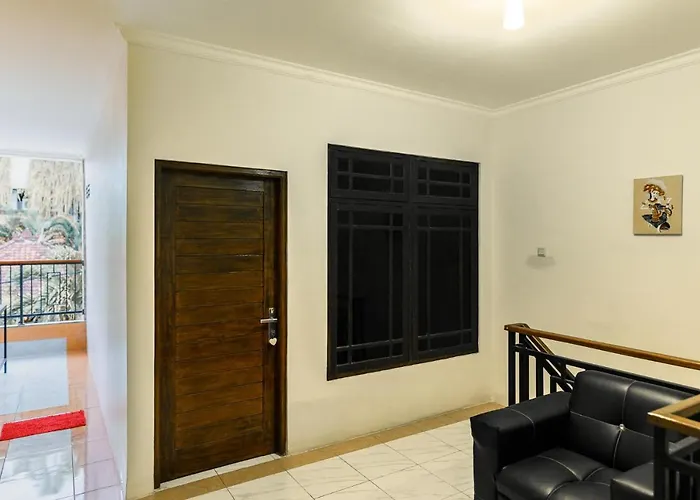 Ilyas House ゲストハウス ジンバラン